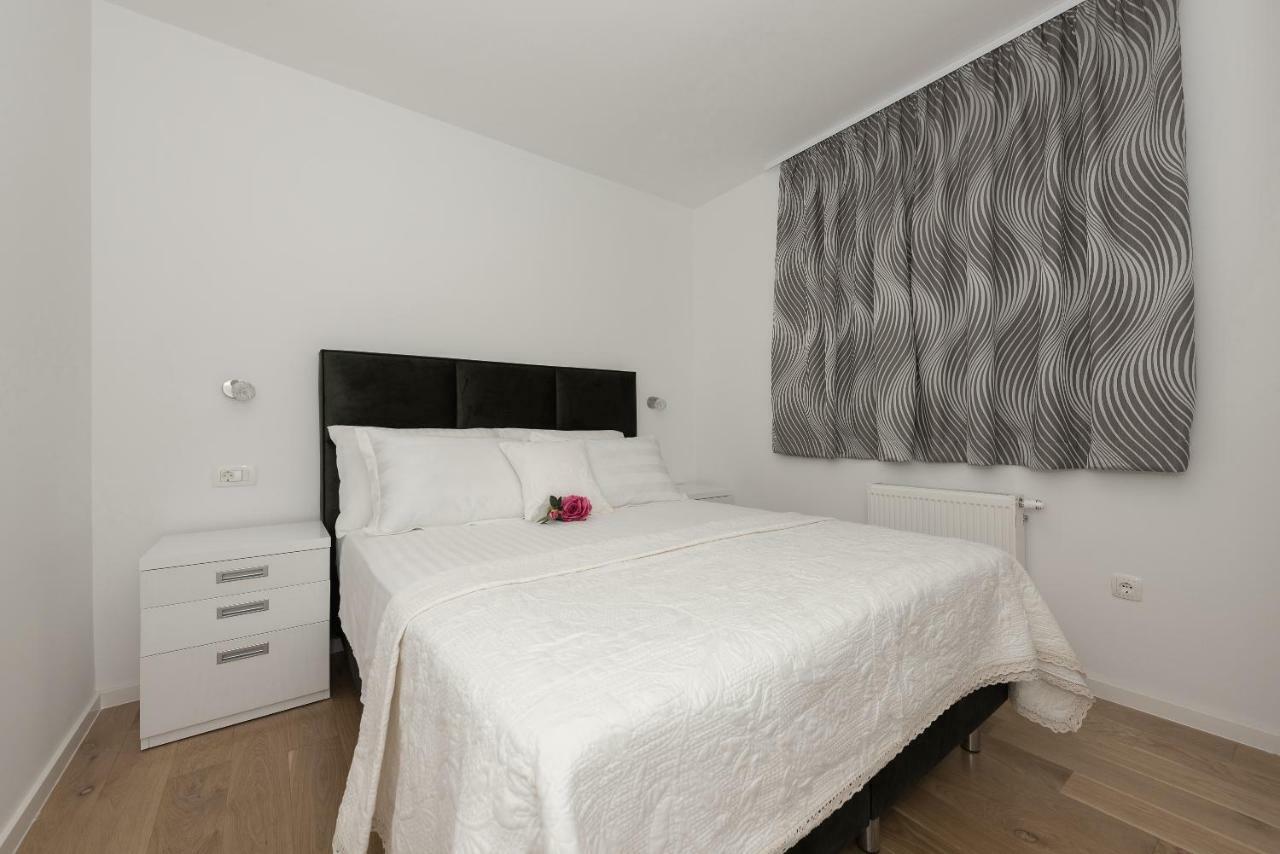 Ferienwohnung Penthouse Jure Makarska Exterior foto